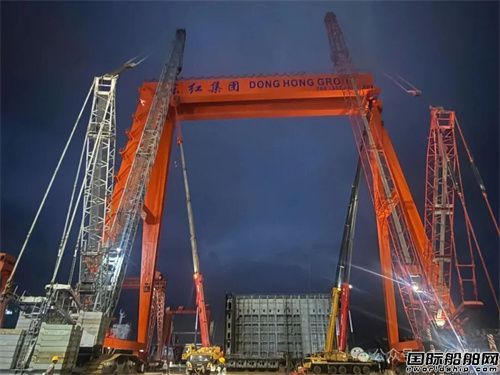 浙江东红船业新增700吨龙门吊，硬件实力再升级(图2)